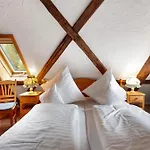 Altes Zollhuesli Holiday home *