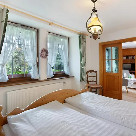 Altes Zollhüsli Ferienhaus *