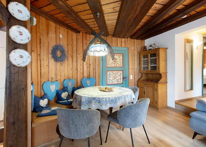 Semesterbostad Altes Zollhuesli