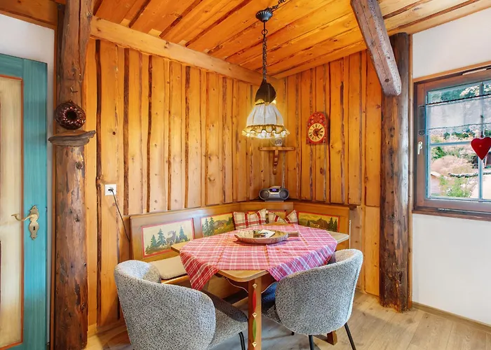 Semesterbostad Altes Zollhuesli