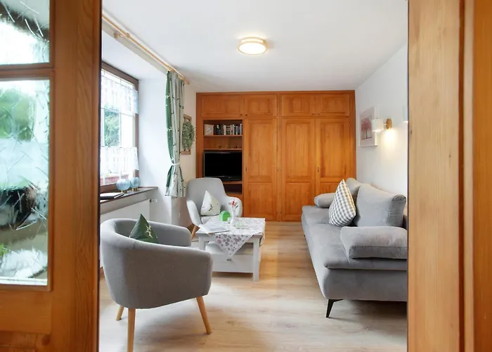 Semesterbostad Altes Zollhuesli *